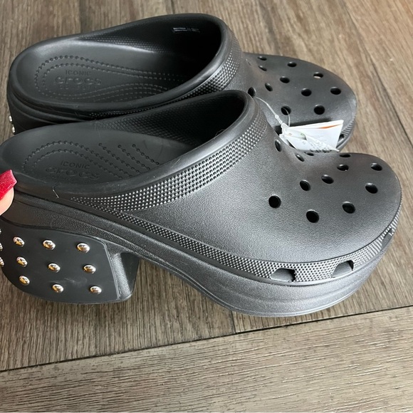 CROCS Men's Black Studded Loafers - Picture 1 of 4